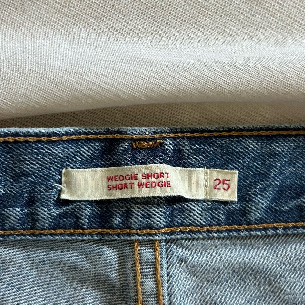 LEVIS SHORTS - Picture 4 of 6